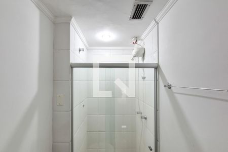 Banheiro da Suíte de apartamento para alugar com 1 quarto, 39m² em Jardim Chácara Inglesa, São Bernardo do Campo