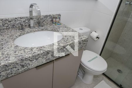 Banheiro de apartamento para alugar com 1 quarto, 25m² em Perdizes, São Paulo