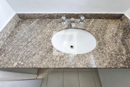 Banheiro da Suíte de apartamento para alugar com 1 quarto, 39m² em Jardim Chácara Inglesa, São Bernardo do Campo