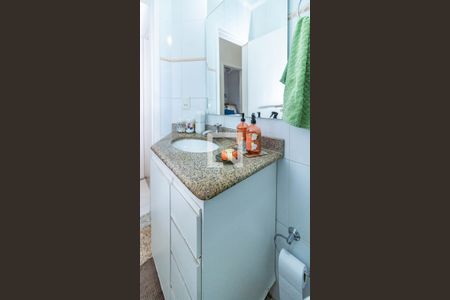 Banheiro de apartamento à venda com 3 quartos, 169m² em Palmares, Belo Horizonte