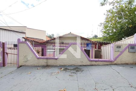 Fachada de casa à venda com 4 quartos, 160m² em Jardim São Vicente, Campinas