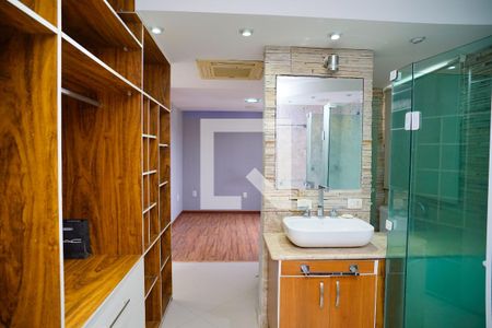 Banheiro da Suíte de apartamento para alugar com 1 quarto, 59m² em Fonseca, Niterói