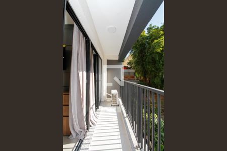 Varanda de kitnet/studio para alugar com 1 quarto, 32m² em Pinheiros, São Paulo