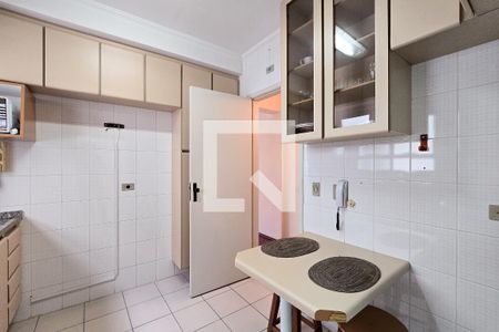 Cozinha de apartamento para alugar com 2 quartos, 70m² em Baeta Neves, São Bernardo do Campo