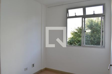 Quarto 1 de apartamento para alugar com 3 quartos, 52m² em Tingui, Curitiba