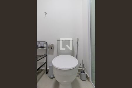 Banheiro de kitnet/studio à venda com 1 quarto, 27m² em Moema, São Paulo