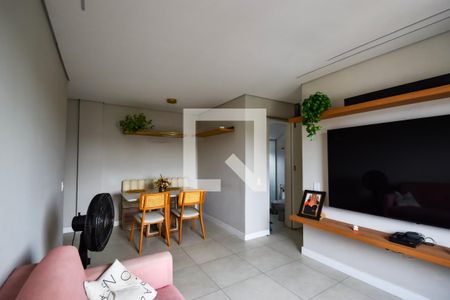 Sala de apartamento à venda com 2 quartos, 70m² em Del Castilho, Rio de Janeiro