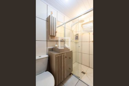 Banheiro de casa à venda com 3 quartos, 98m² em Niterói, Canoas