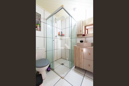Banheiro de casa à venda com 3 quartos, 98m² em Niterói, Canoas