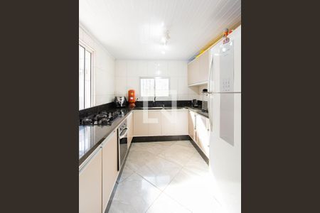 Cozinha de casa à venda com 3 quartos, 98m² em Niterói, Canoas