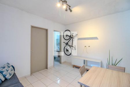 Sala de apartamento para alugar com 1 quarto, 39m² em Morro Santana, Porto Alegre