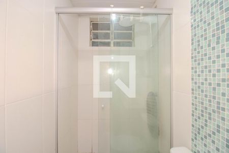 Banheiro de apartamento para alugar com 1 quarto, 39m² em Morro Santana, Porto Alegre