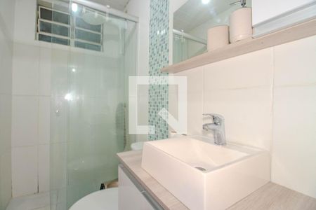 Banheiro de apartamento para alugar com 1 quarto, 39m² em Morro Santana, Porto Alegre