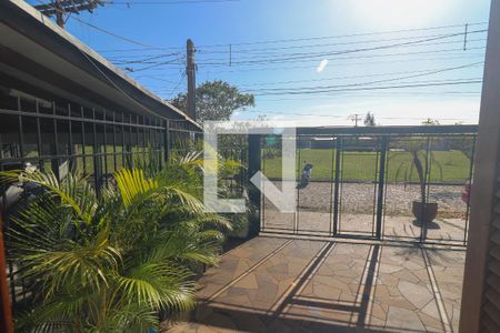 Vista da Sala de casa à venda com 2 quartos, 100m² em Hípica, Porto Alegre