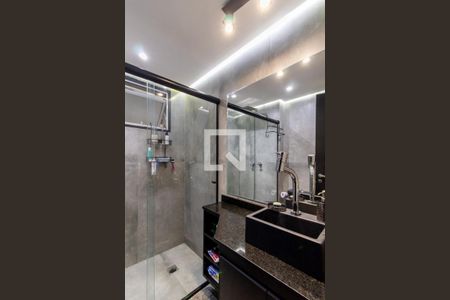 Banheiro Social de apartamento à venda com 3 quartos, 82m² em Jardim Flor da Montanha, Guarulhos