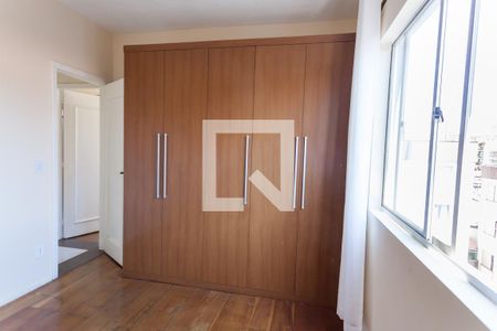 Quarto 1 de apartamento para alugar com 3 quartos, 160m² em Sagrada Família, Belo Horizonte