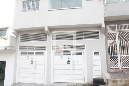 Fachada de casa para alugar com 3 quartos, 220m² em Jardim da Mamae, Guarulhos