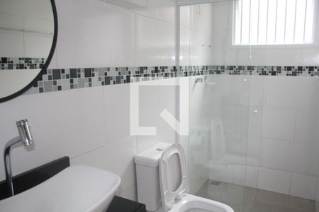 Banheiro 2 de casa para alugar com 3 quartos, 220m² em Jardim da Mamae, Guarulhos