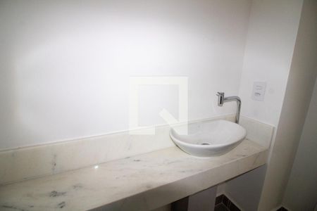 Lavabo de apartamento à venda com 4 quartos, 108m² em Alto da Boa Vista, São Paulo