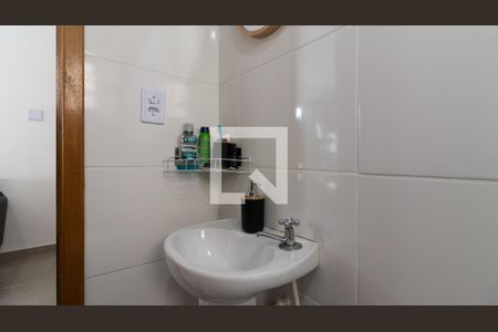 Banheiro de apartamento à venda com 2 quartos, 85m² em Vila Nhocuné, São Paulo