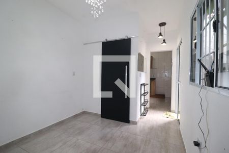 Sala de casa para alugar com 1 quarto, 120m² em Vila Alzira, Santo André