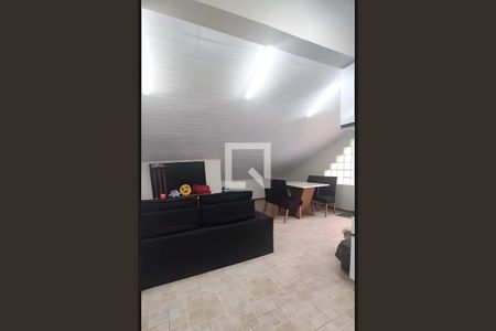 Casa à venda com 4 quartos, 254m² em Nova Petrópolis, São Bernardo do Campo