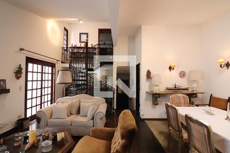 Sala de casa à venda com 3 quartos, 240m² em Conjunto Habitacional Trevo, São Bernardo do Campo