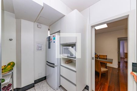 Cozinha de apartamento à venda com 3 quartos, 120m² em Coracao de Jesus, Belo Horizonte