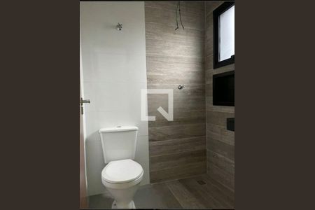 Casa à venda com 3 quartos, 200m² em Vila Mazzei, São Paulo