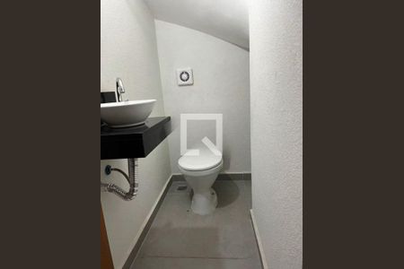 Casa à venda com 3 quartos, 200m² em Vila Mazzei, São Paulo