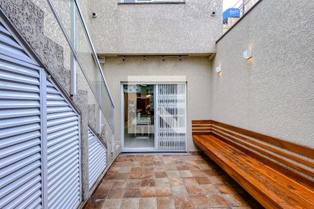Área externa de casa para alugar com 3 quartos, 200m² em Quarta Parada, São Paulo