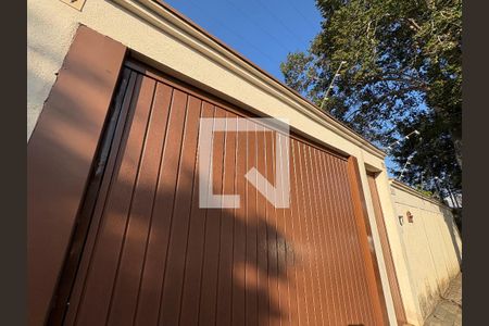 Fachada de casa à venda com 3 quartos, 180m² em Santo Antonio, Jundiaí