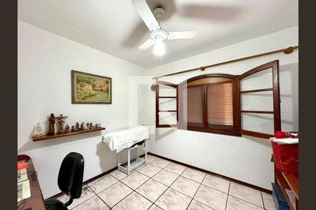 Quarto 2 de casa à venda com 3 quartos, 180m² em Santo Antonio, Jundiaí