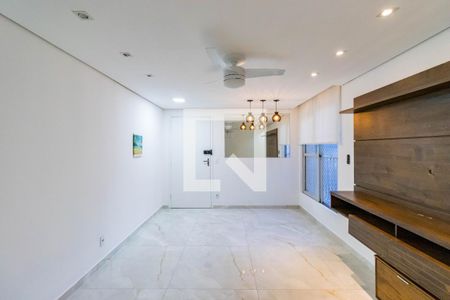 Sala de apartamento para alugar com 2 quartos, 60m² em Parque Reboucas, São Paulo