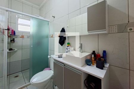 Banheiro de casa de condomínio para alugar com 1 quarto, 33m² em Aviação, Praia Grande