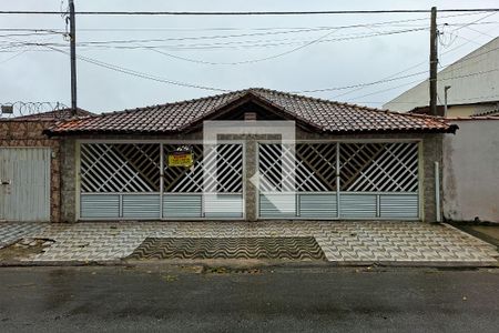 Fachada de casa de condomínio para alugar com 1 quarto, 33m² em Aviação, Praia Grande