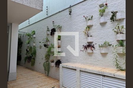 Casa à venda com 4 quartos, 450m² em Planalto Paulista, São Paulo