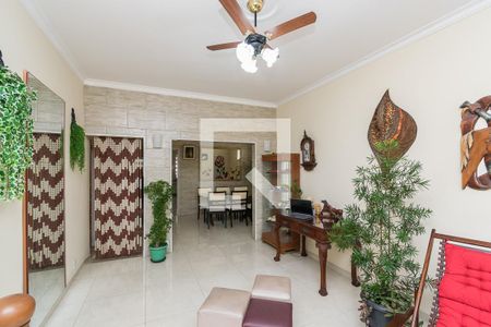 Sala de casa à venda com 4 quartos, 400m² em Penha Circular, Rio de Janeiro
