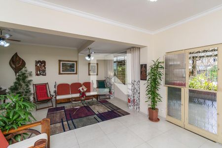 Sala de casa à venda com 4 quartos, 400m² em Penha Circular, Rio de Janeiro