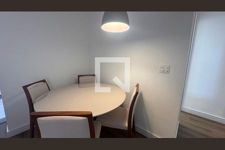 Sala de apartamento à venda com 3 quartos, 80m² em Jardim Nova Europa, Campinas
