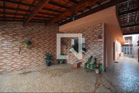 Garagem de casa à venda com 3 quartos, 120m² em Parque Edu Chaves, São Paulo