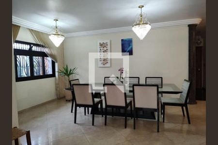 Casa à venda com 5 quartos, 450m² em Vila Londrina, São Paulo