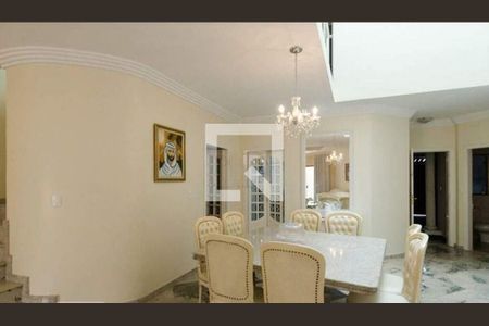 Casa à venda com 3 quartos, 266m² em Conjunto Habitacional Leao de Ouro, São Bernardo do Campo