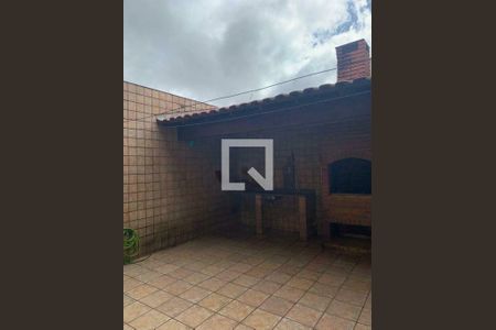 Casa à venda com 4 quartos, 164m² em Nova Petrópolis, São Bernardo do Campo