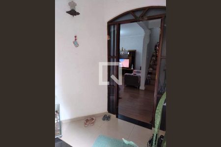 Casa à venda com 3 quartos, 254m² em Vila Odete, São Bernardo do Campo