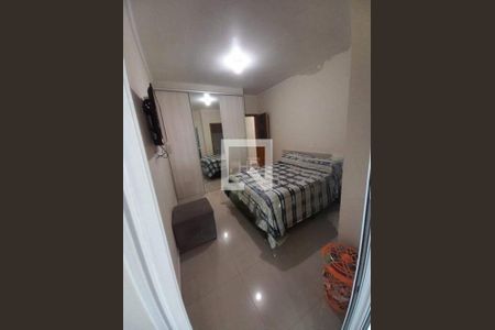 Casa à venda com 3 quartos, 100m² em Parque Oratório, Santo André