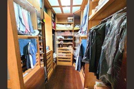 Casa à venda com 3 quartos, 230m² em Nova Petrópolis, São Bernardo do Campo