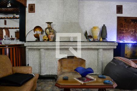 Sala de casa para alugar com 4 quartos, 650m² em Vila Pires, Santo André