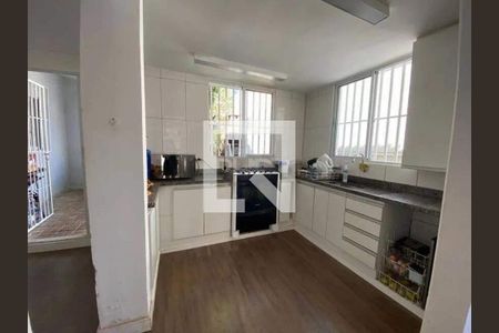 Casa à venda com 4 quartos, 250m² em Baeta Neves, São Bernardo do Campo