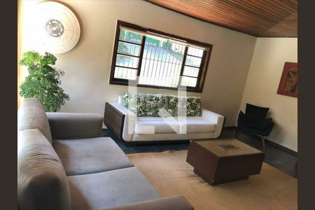 Casa à venda com 3 quartos, 333m² em Vila Esperança, São Paulo